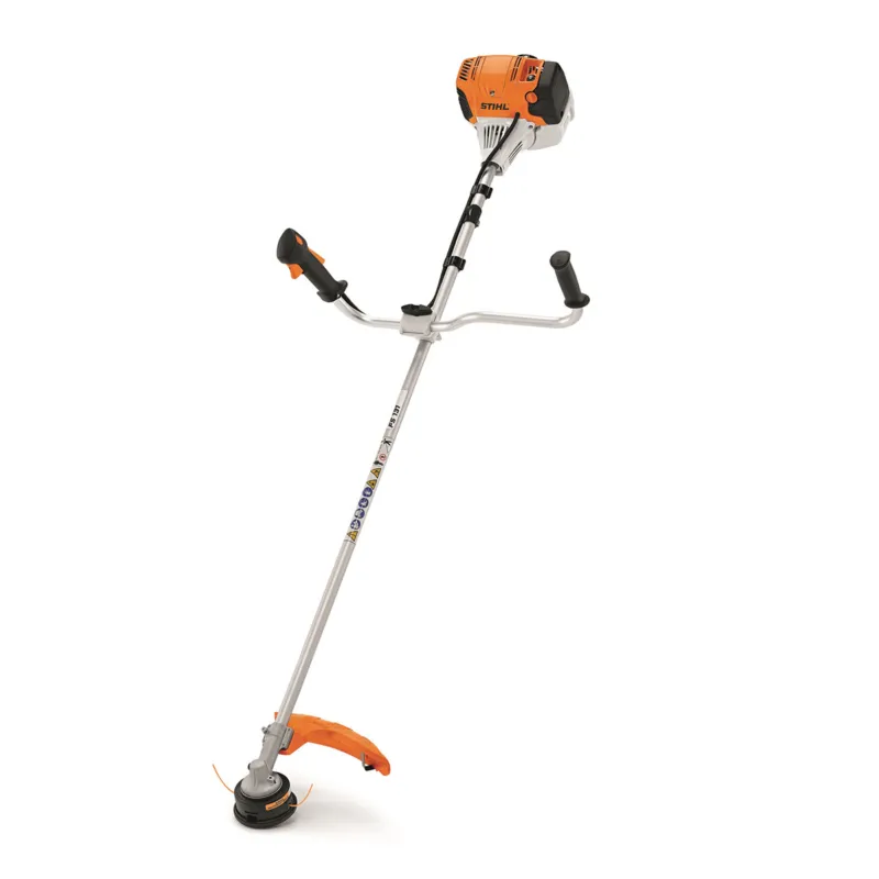 Snabb frakt Röjsåg STIHL FS 131 inkl Sele och Tre Skärutrustningar